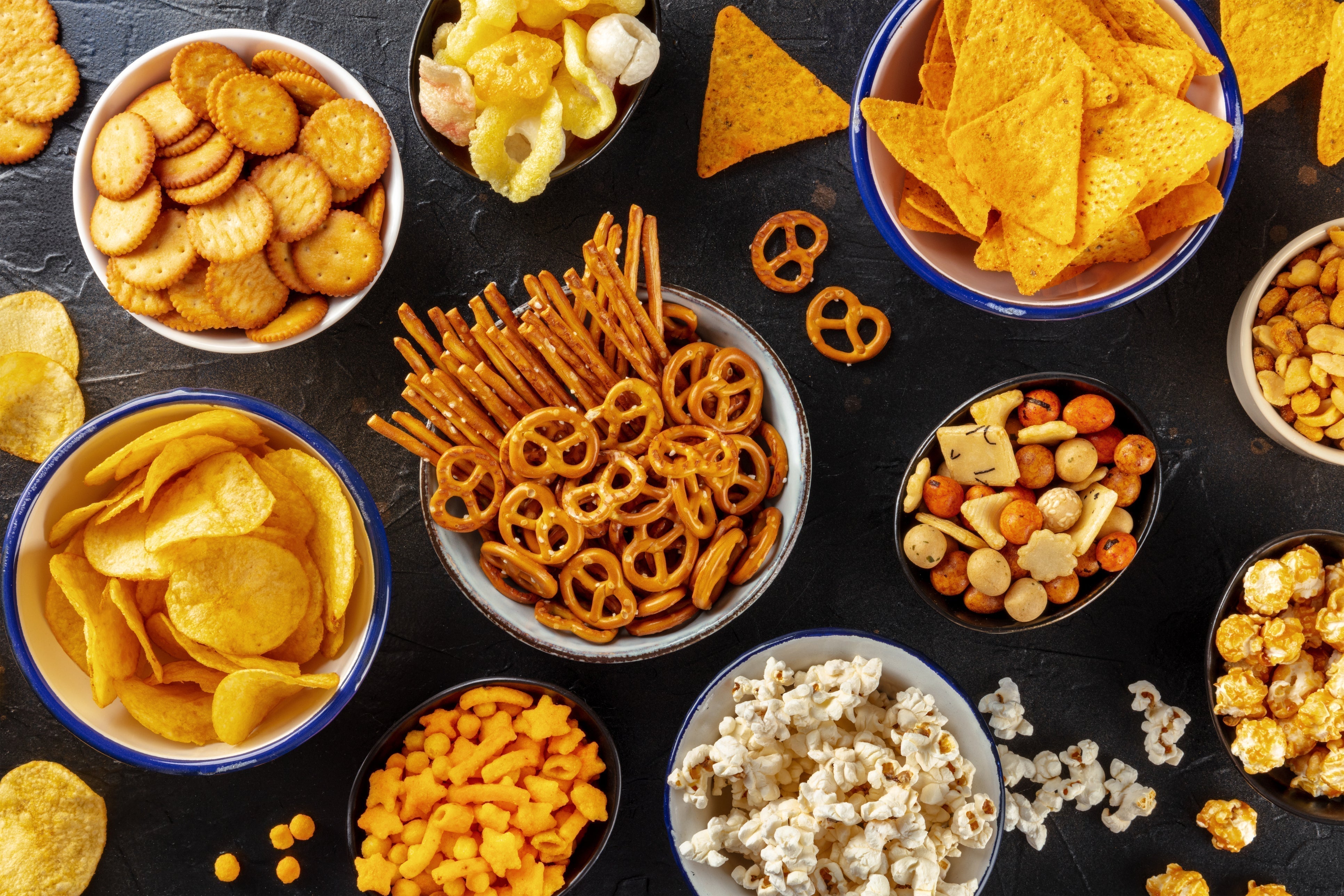 5 überraschende Lebensmittel, die Wassereinlagerungen verursachen (und was man stattdessen essen sollte)